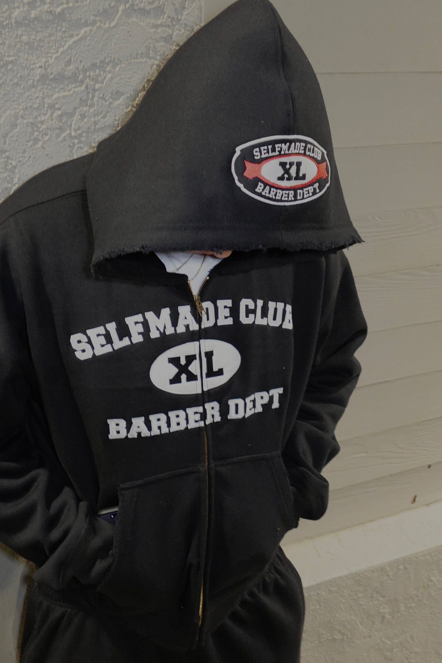 VINTAGE BLACK ZIP-UP Hoodie